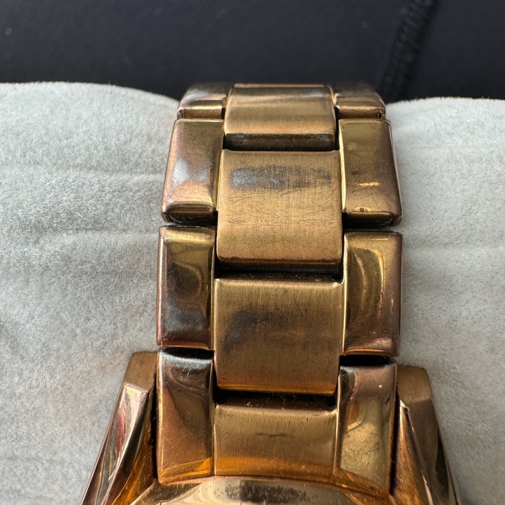 Gold Fossil Watch - Picture 3 of 5
